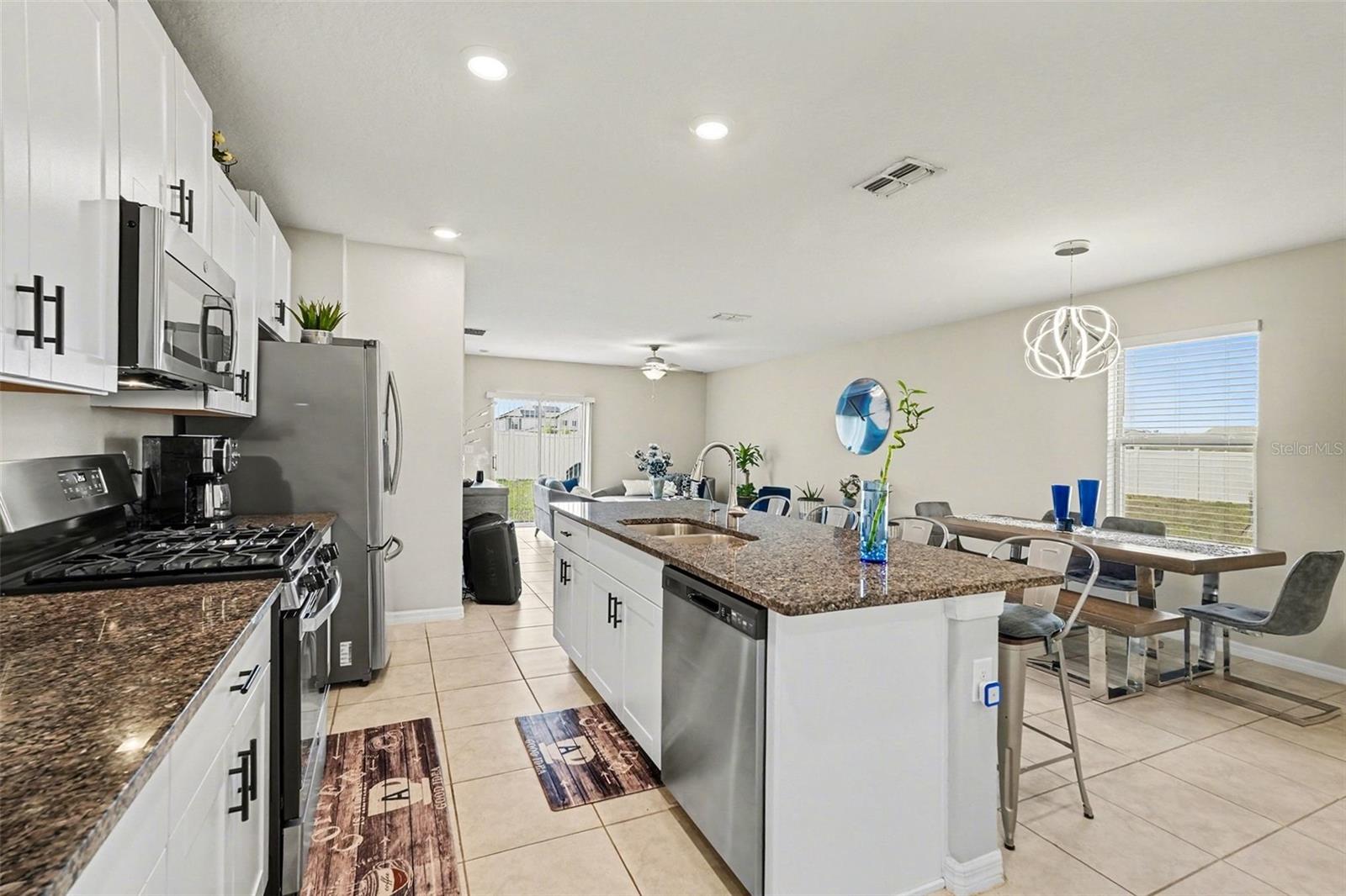 9424 LEMON DROP LOOP, SUN CITY CENTER, FL, 33573