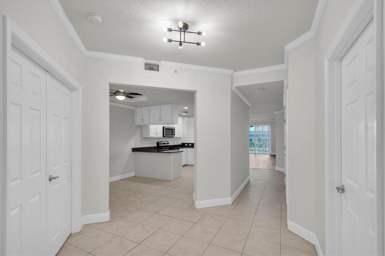 7069 KEY HAVEN RD #302, SEMINOLE, FL, 33777