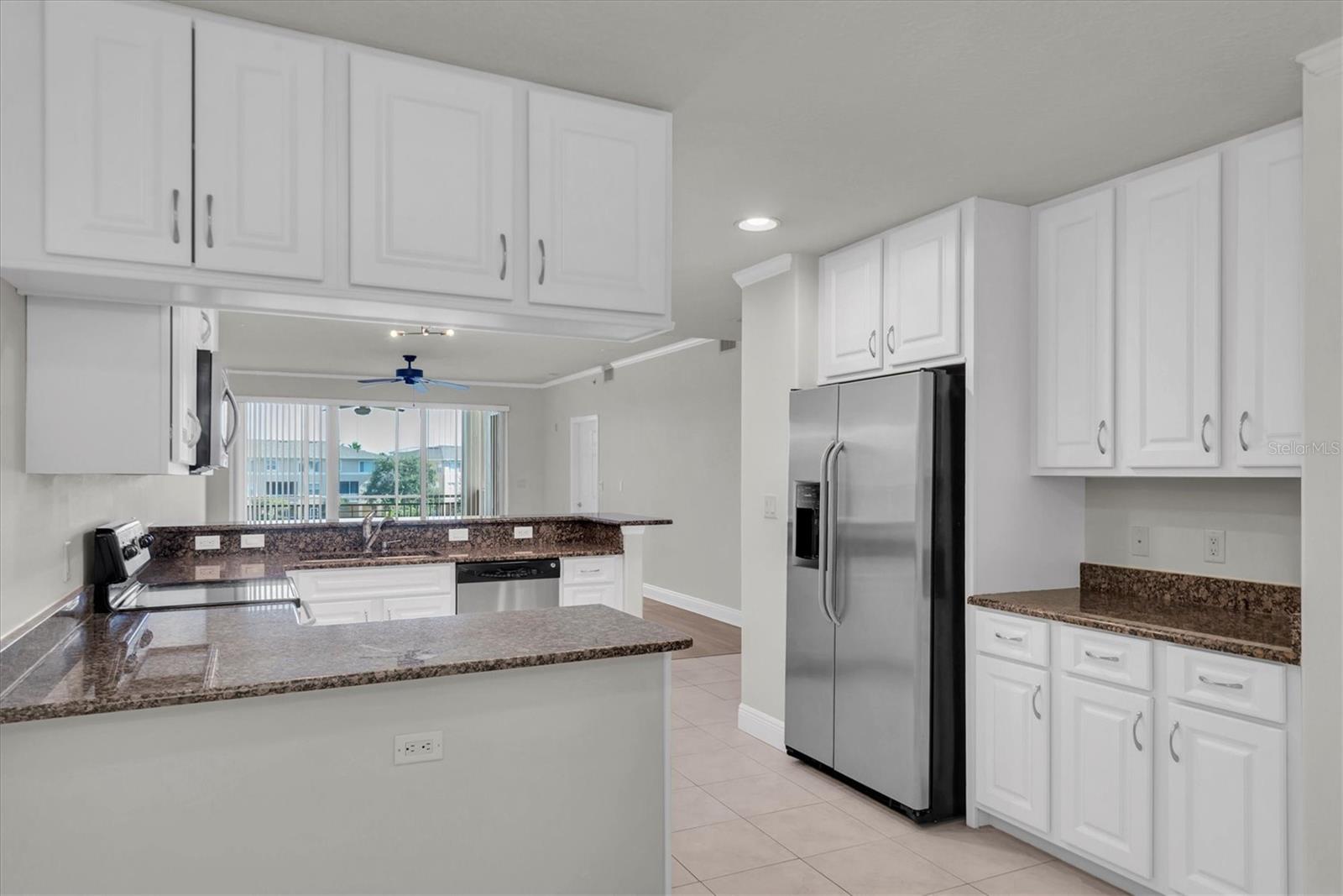 7069 KEY HAVEN RD #302, SEMINOLE, FL, 33777