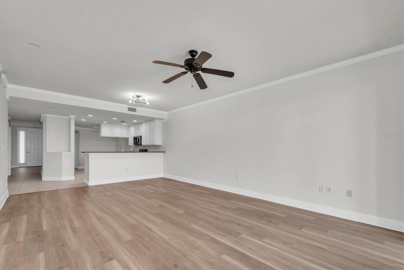 7069 KEY HAVEN RD #302, SEMINOLE, FL, 33777