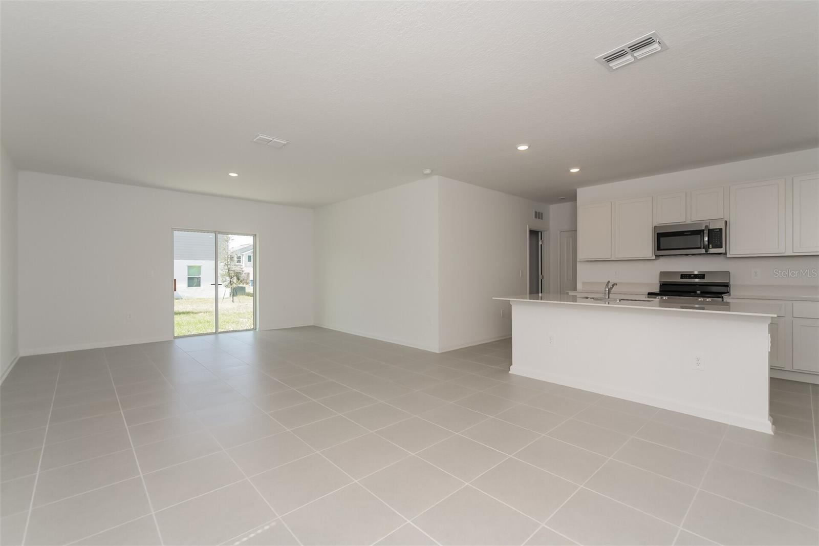 5439 MEADOW WALK DR, DAVENPORT, FL, 33837