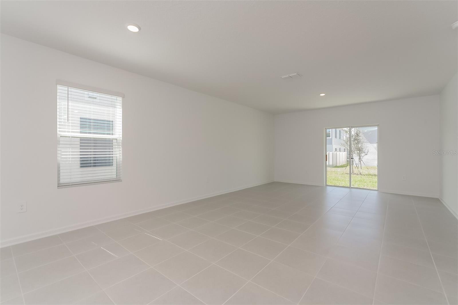 5439 MEADOW WALK DR, DAVENPORT, FL, 33837