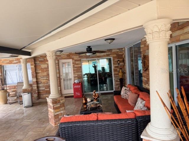 18116 SWEET JASMINE DR, TAMPA, FL, 33647