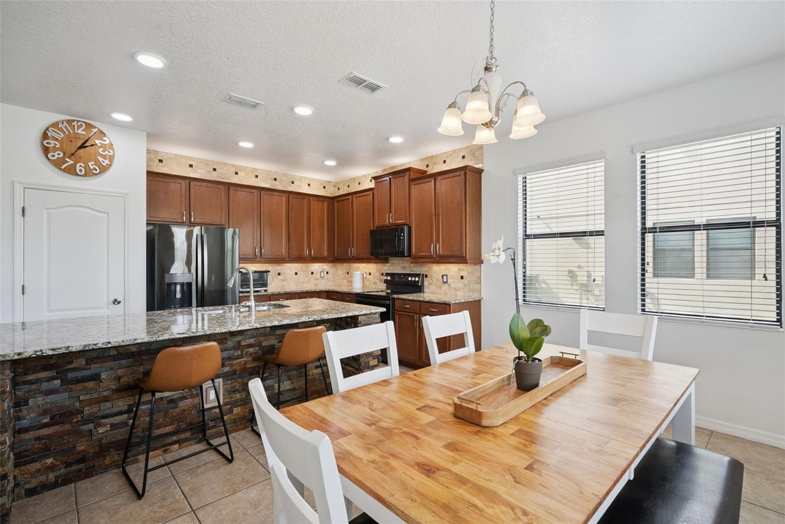 1996 LEATHER FERN DR, OCOEE, FL, 34761