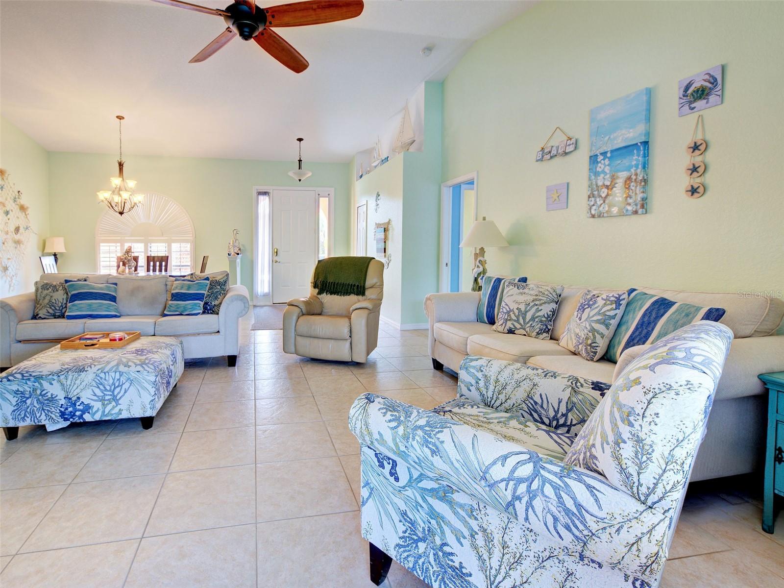 2135 BELVOIR ST, PORT CHARLOTTE, FL, 33953