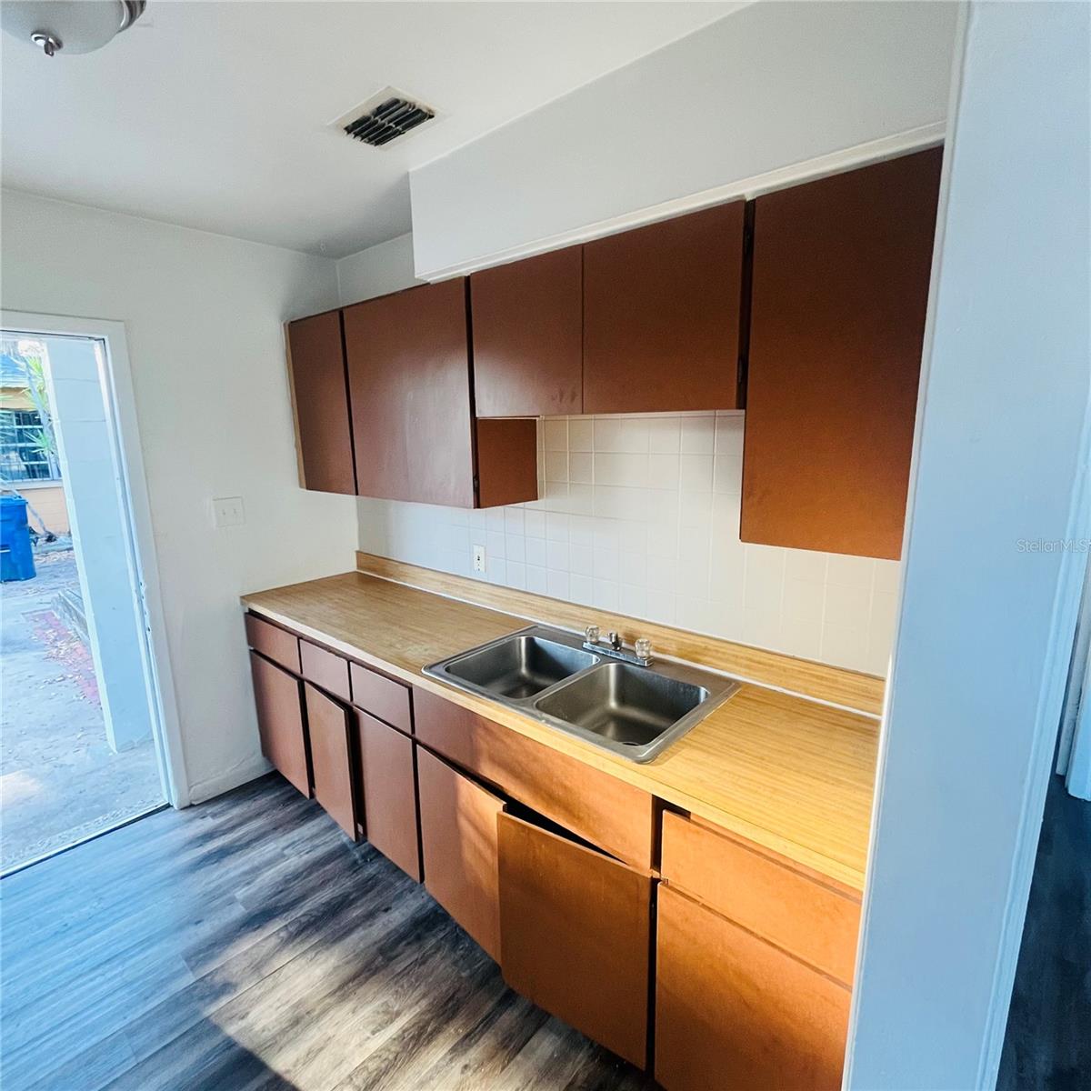 3618 E DR MARTIN LUTHER KING JR BLVD, TAMPA, FL, 33610