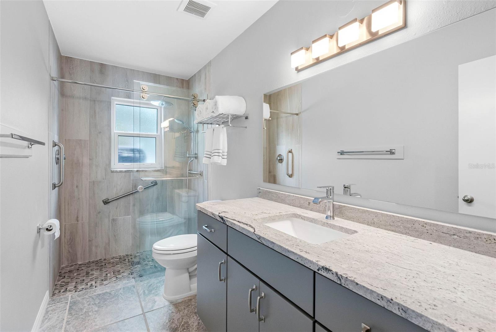 9211 LAKE DR, ENGLEWOOD, FL, 34224