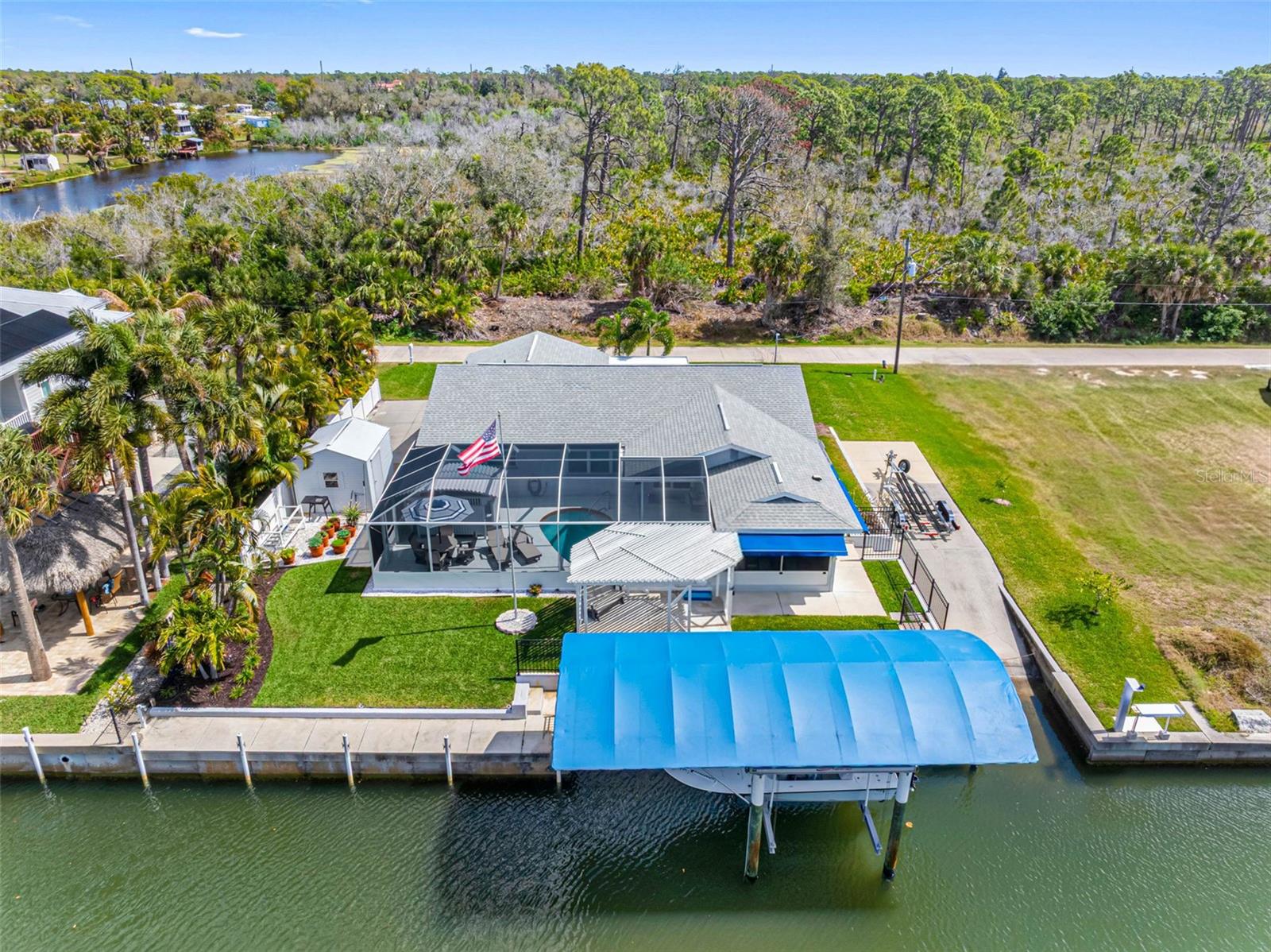 9211 LAKE DR, ENGLEWOOD, FL, 34224