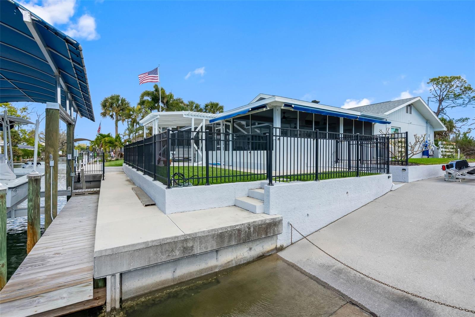 9211 LAKE DR, ENGLEWOOD, FL, 34224