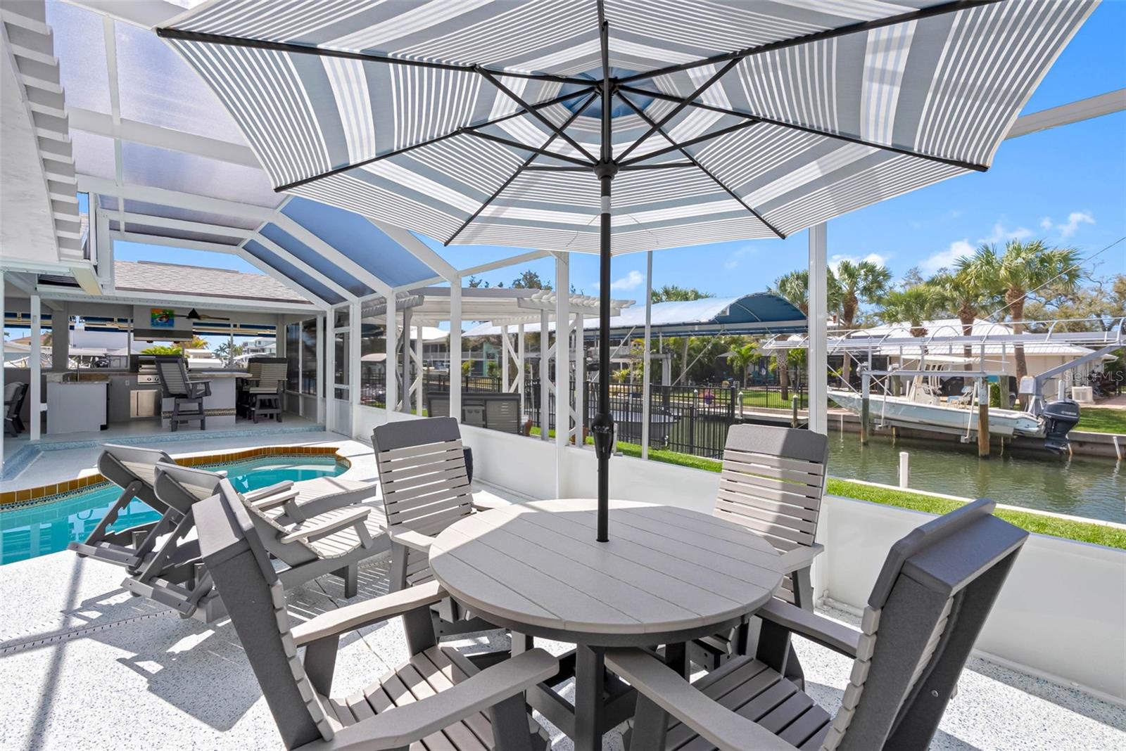 9211 LAKE DR, ENGLEWOOD, FL, 34224