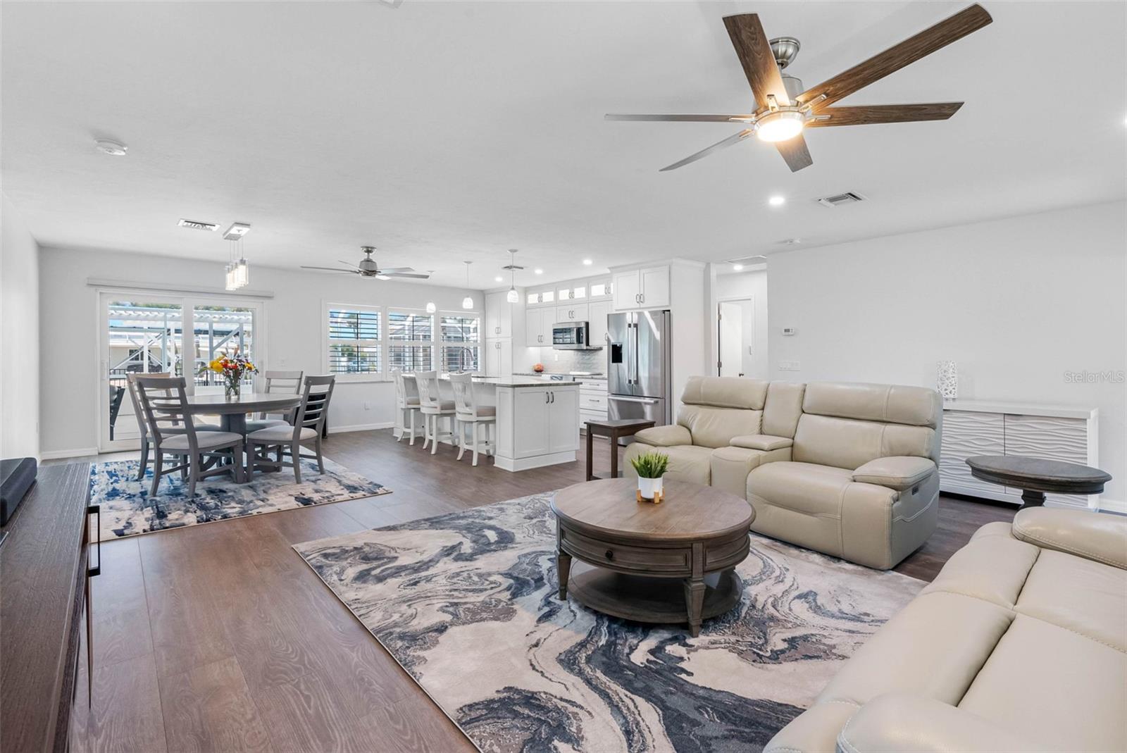 9211 LAKE DR, ENGLEWOOD, FL, 34224