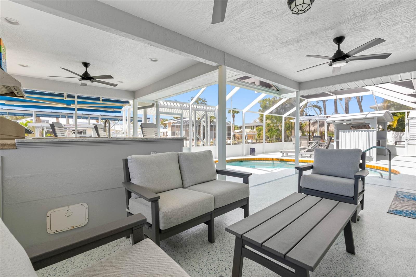 9211 LAKE DR, ENGLEWOOD, FL, 34224