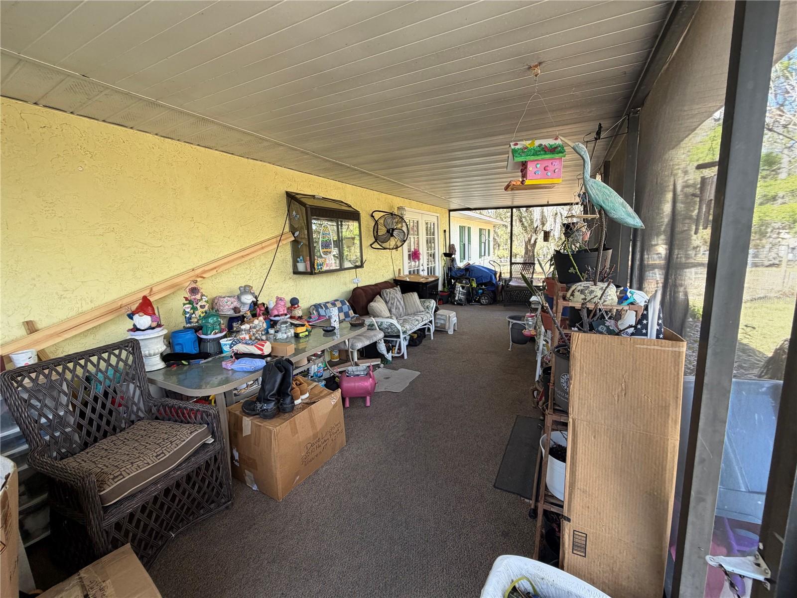 39106 GRAYS AIRPORT RD, LADY LAKE, FL, 32159