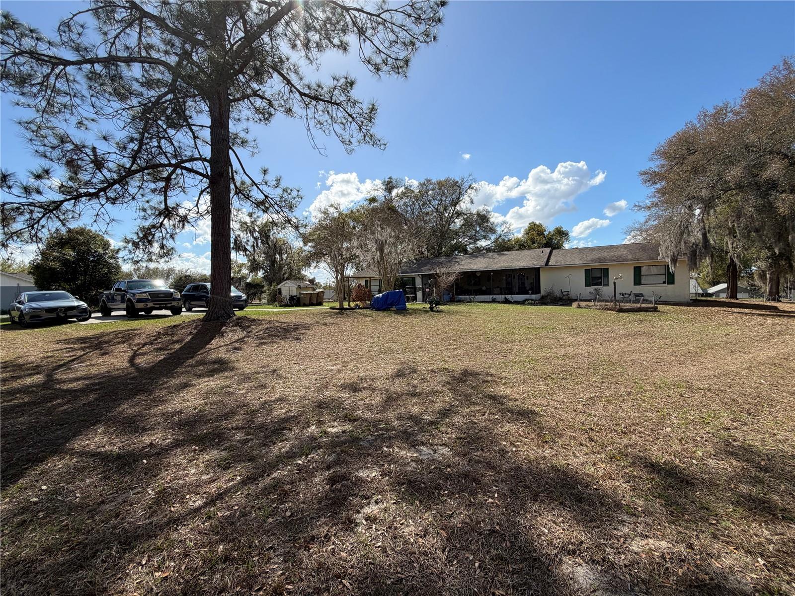 39106 GRAYS AIRPORT RD, LADY LAKE, FL, 32159