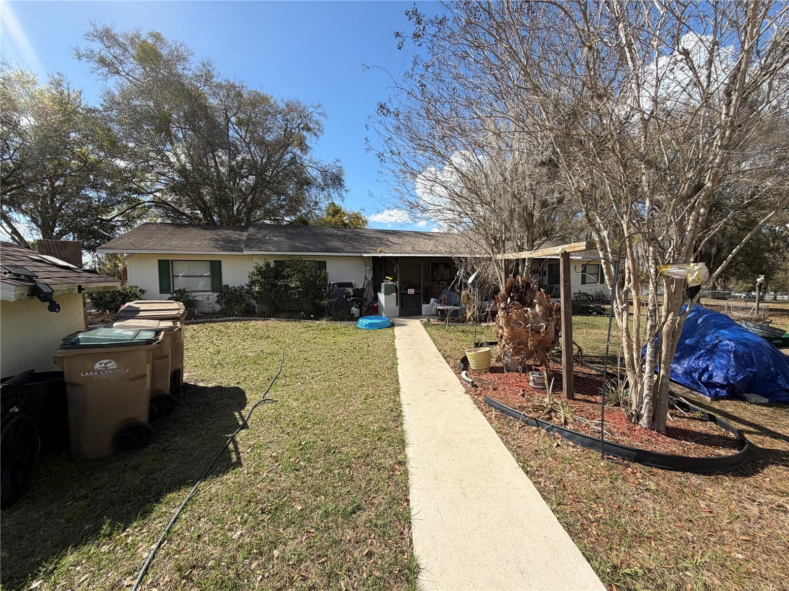 39106 GRAYS AIRPORT RD, LADY LAKE, FL, 32159