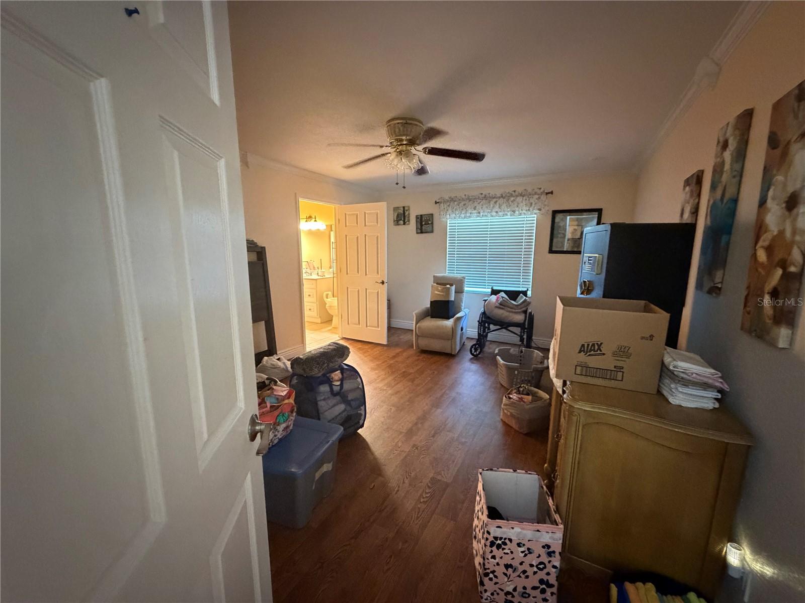 39106 GRAYS AIRPORT RD, LADY LAKE, FL, 32159