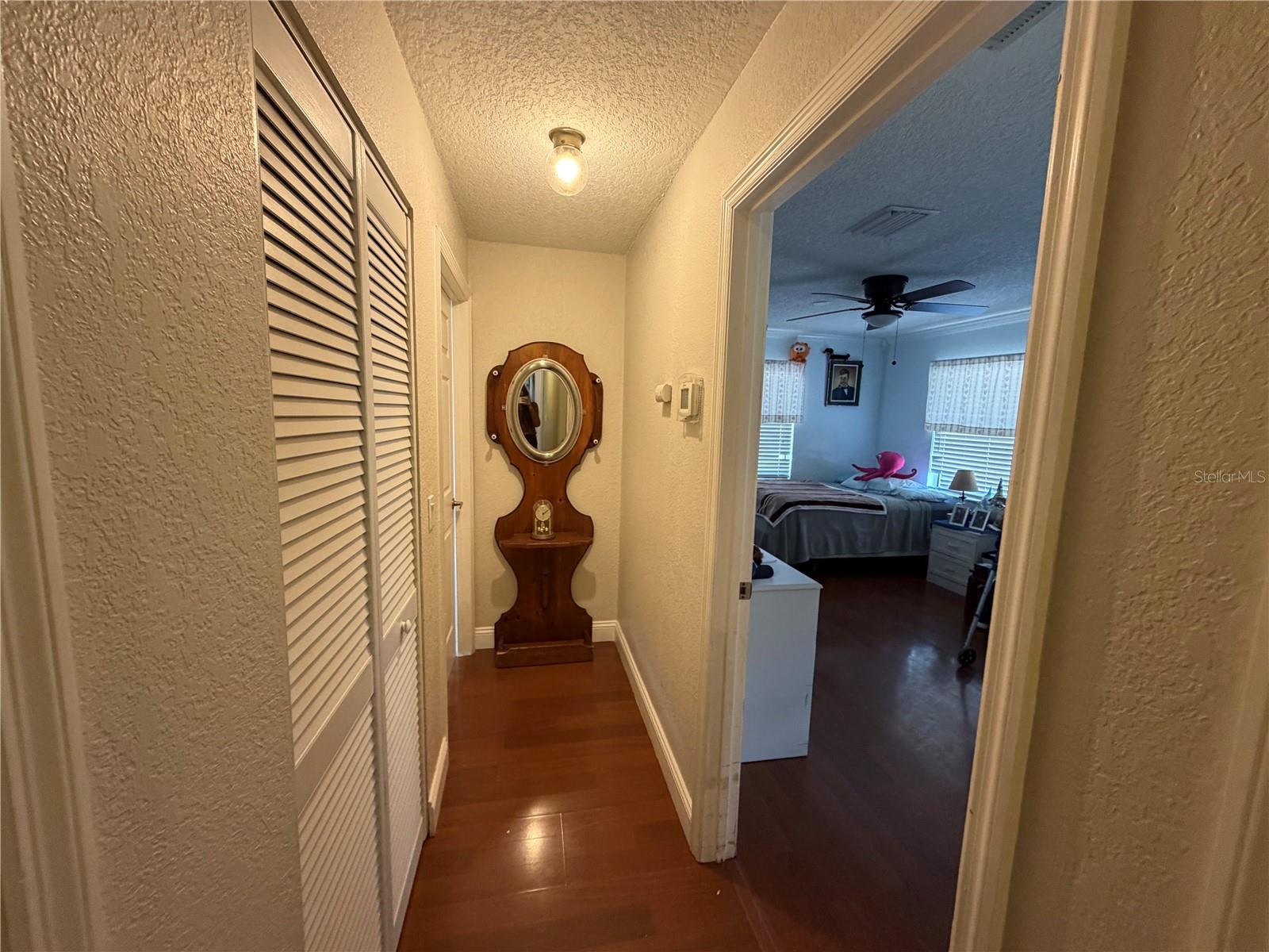 39106 GRAYS AIRPORT RD, LADY LAKE, FL, 32159