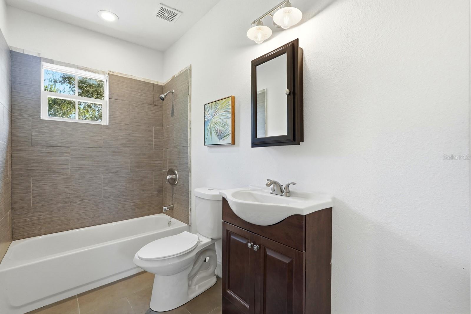 1325 GINSBERG DR, DAYTONA BEACH, FL, 32114