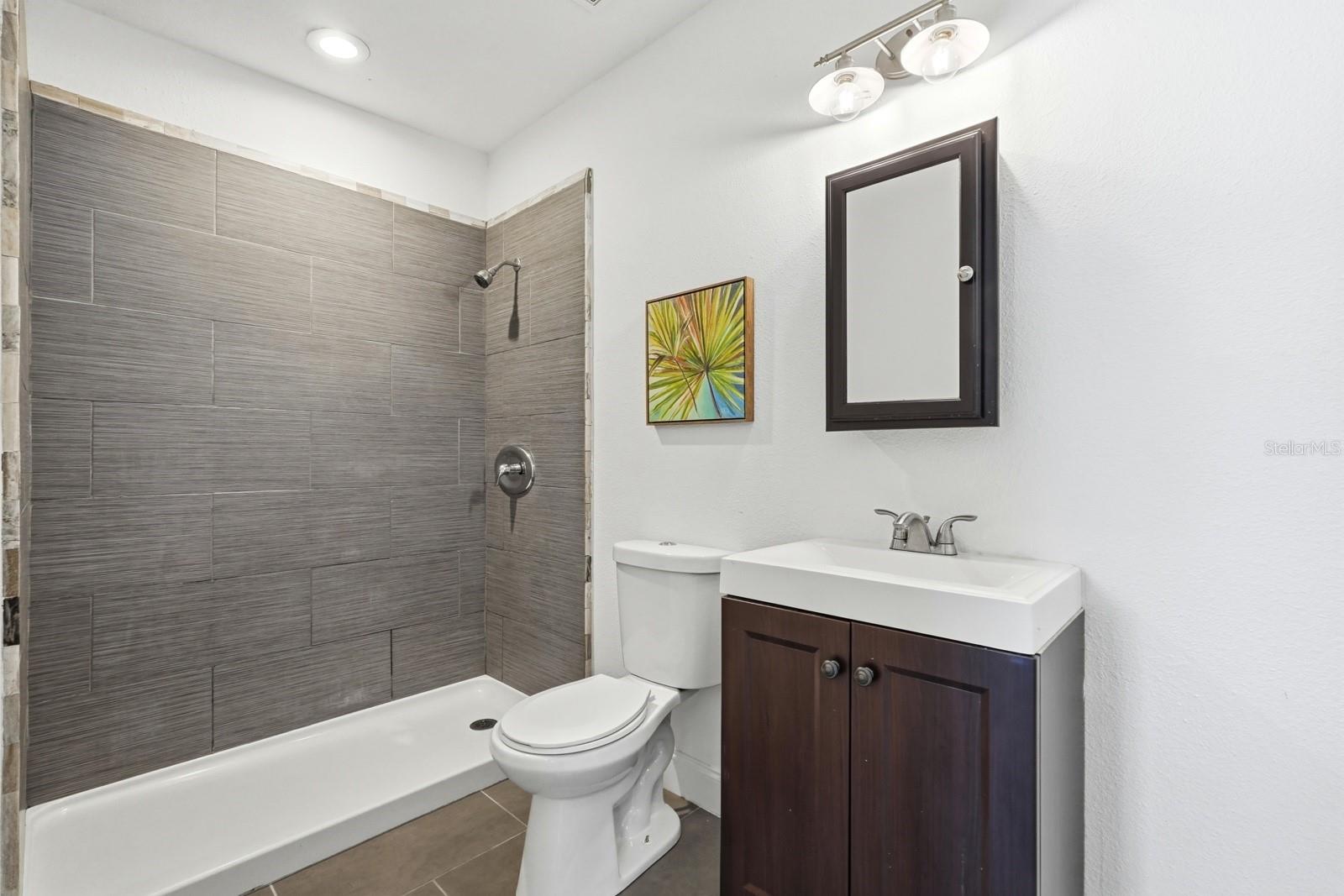 1325 GINSBERG DR, DAYTONA BEACH, FL, 32114