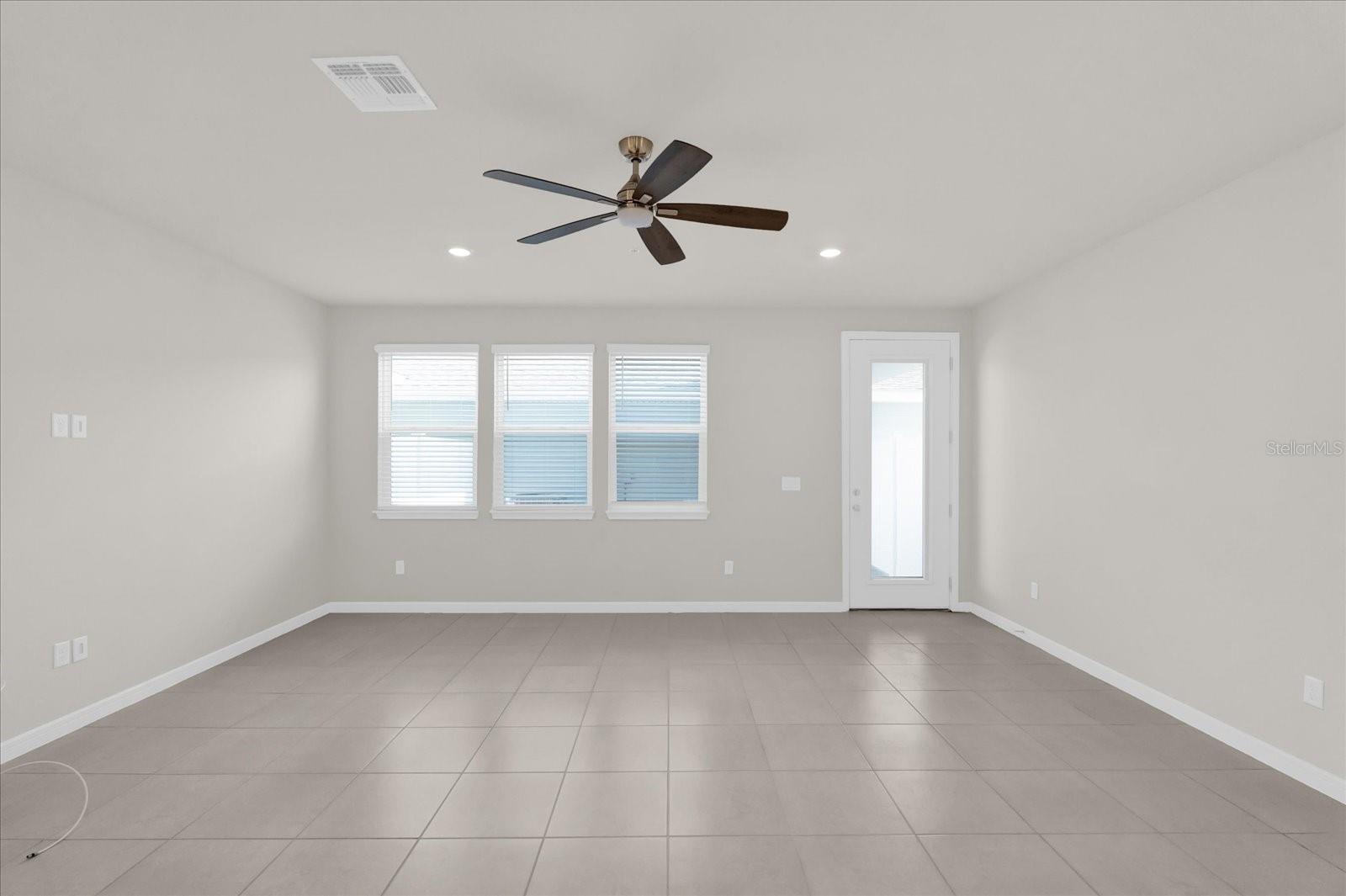 10877 WOODED ACRE ALY, ORLANDO, FL, 32829