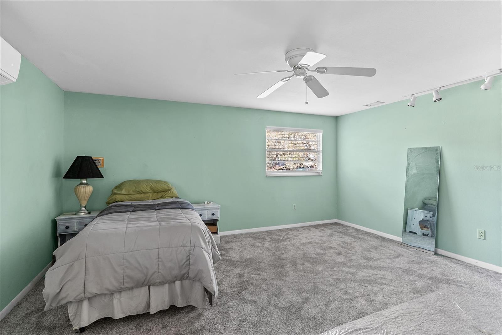 15300 LAKE IOLA RD, DADE CITY, FL, 33523