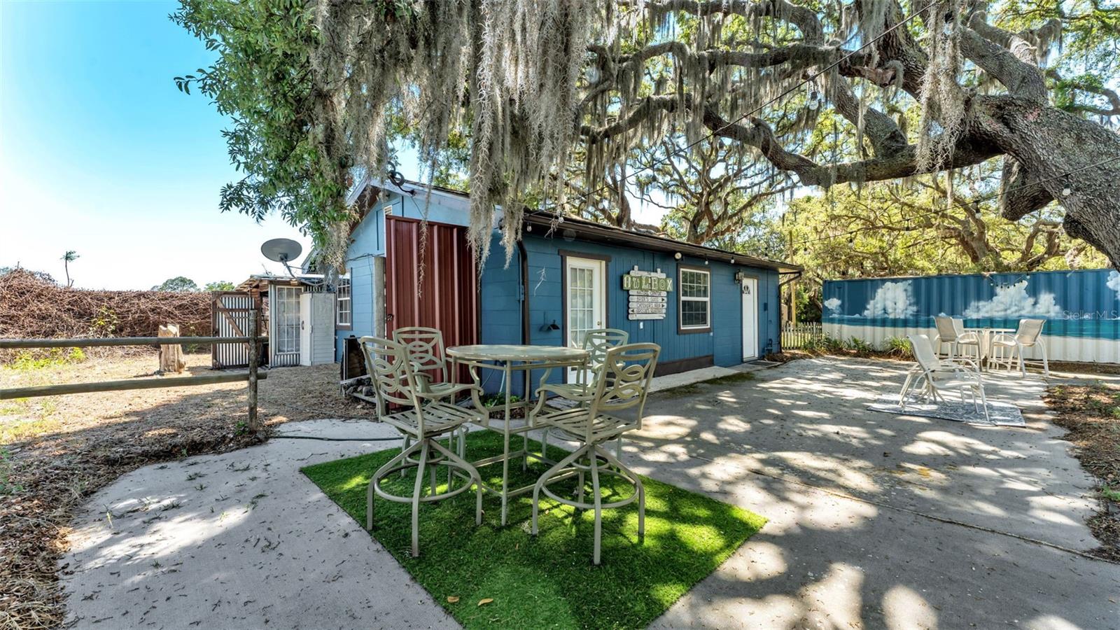 15300 LAKE IOLA RD, DADE CITY, FL, 33523