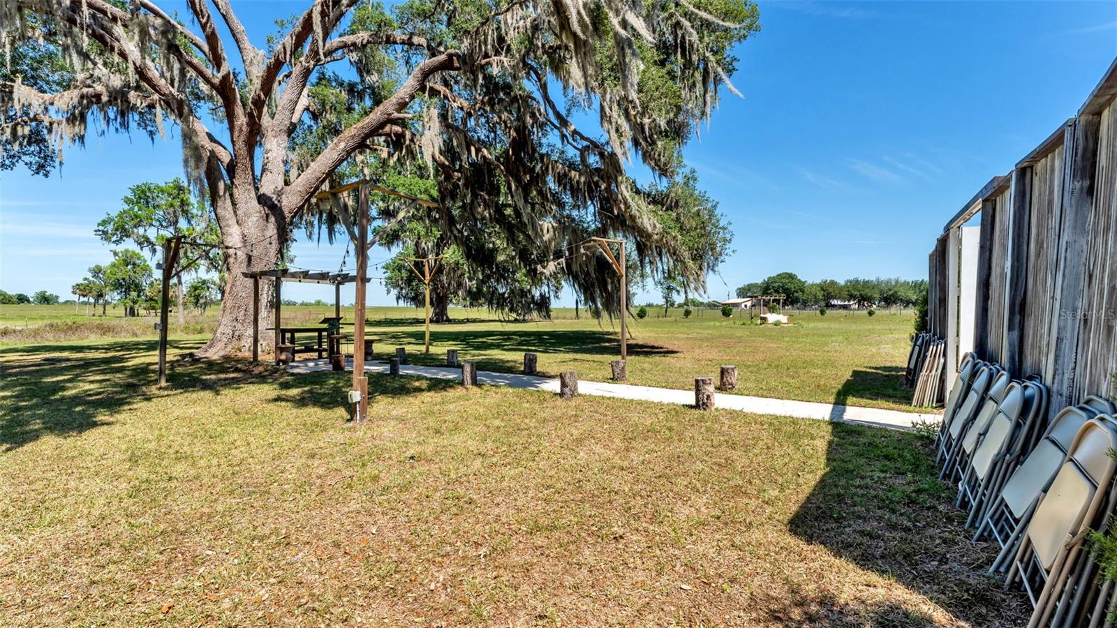 15300 LAKE IOLA RD, DADE CITY, FL, 33523