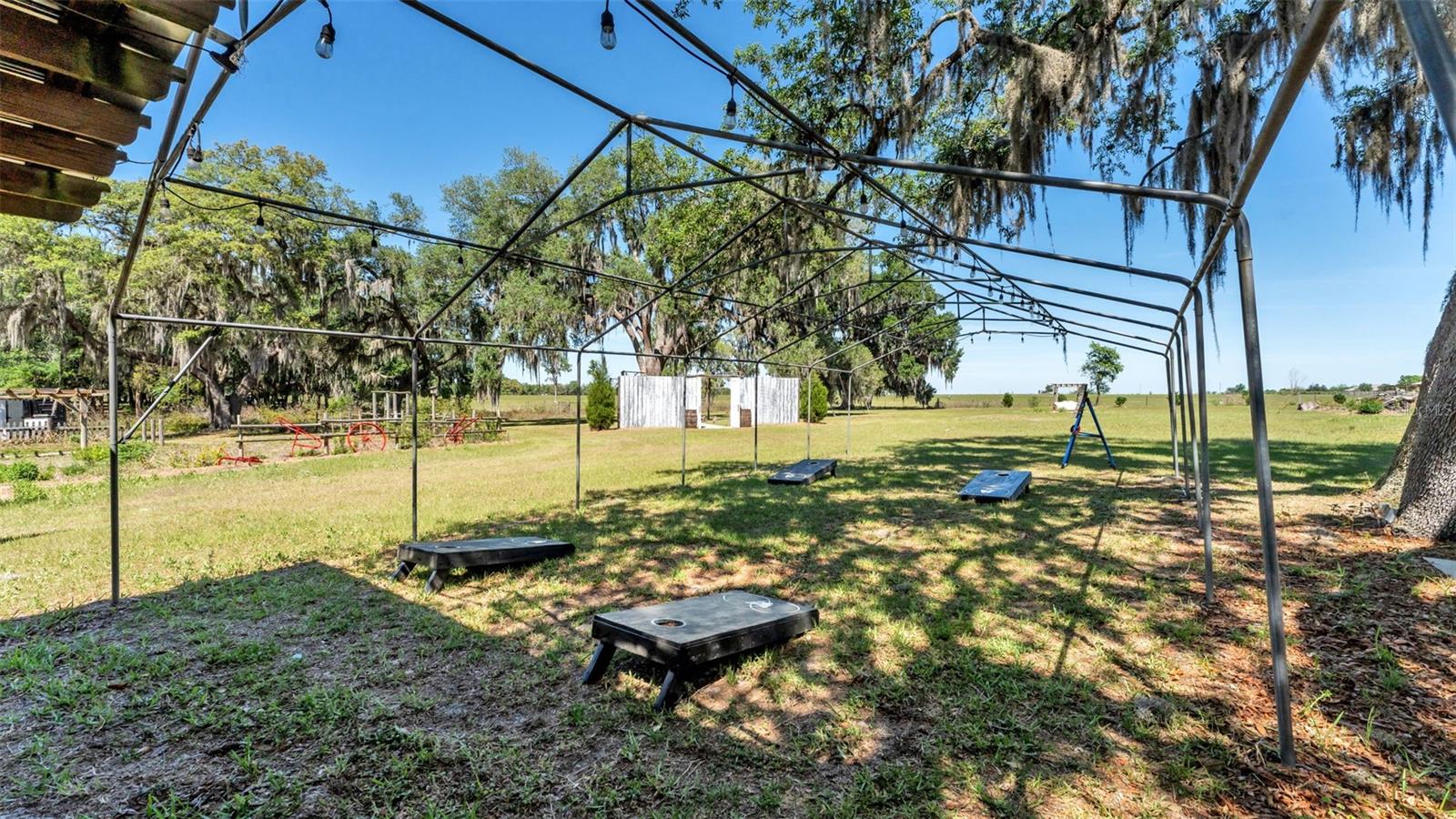15300 LAKE IOLA RD, DADE CITY, FL, 33523