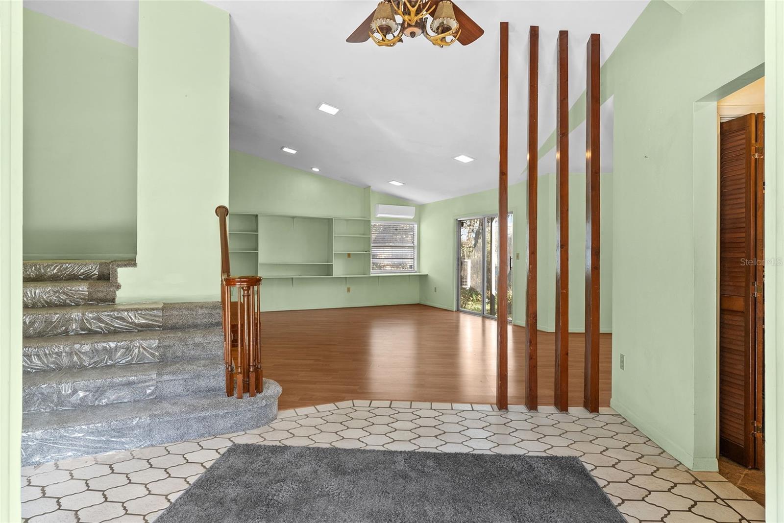 15300 LAKE IOLA RD, DADE CITY, FL, 33523
