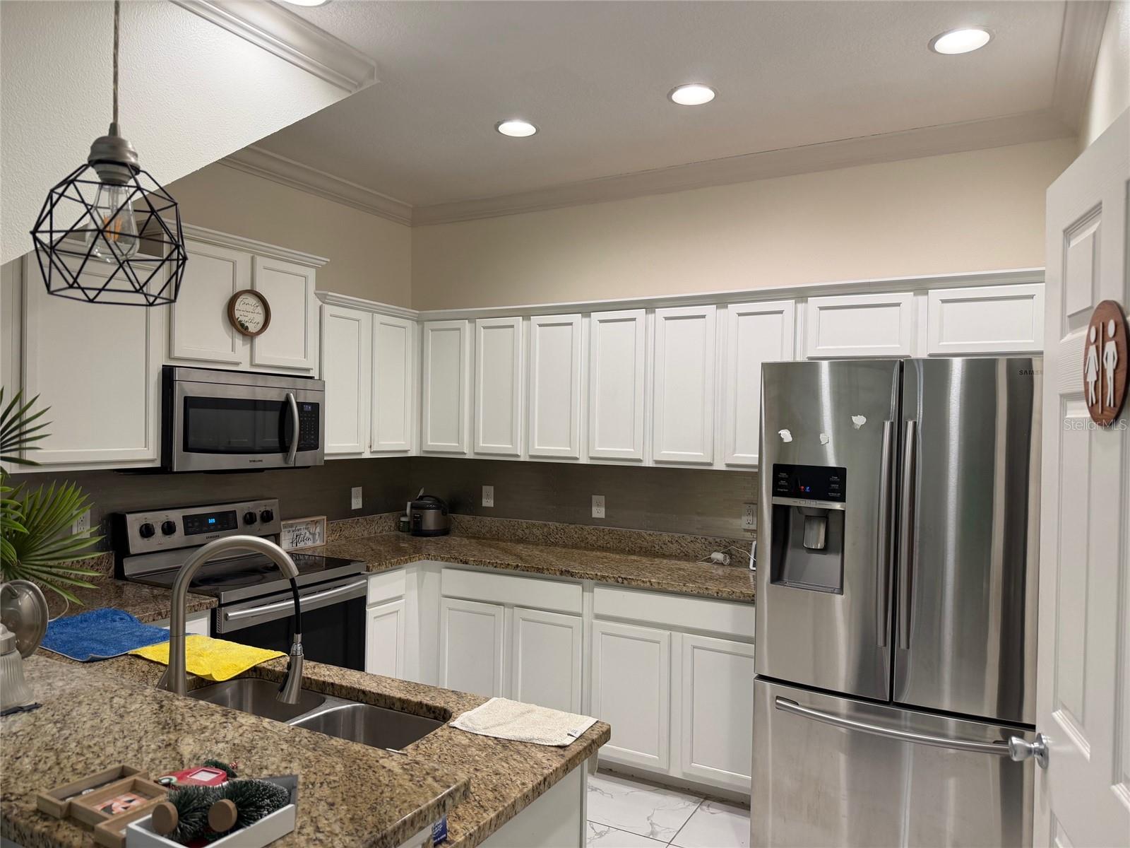 417 GLASTONBURY DR, ORLANDO, FL, 32825