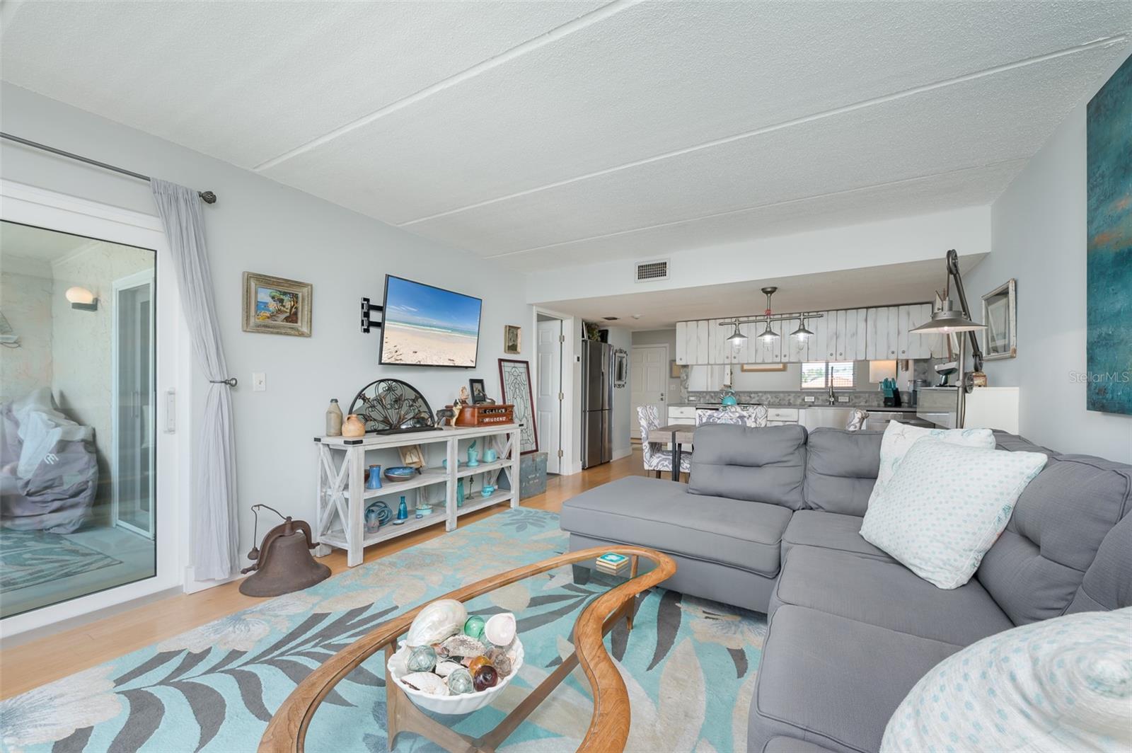 845 BENJAMIN FRANKLIN DR #302, SARASOTA, FL, 34236