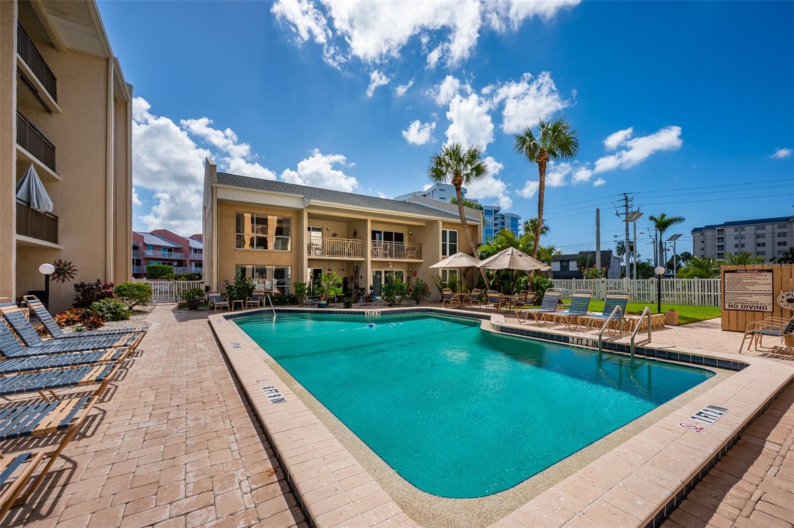 845 BENJAMIN FRANKLIN DR #302, SARASOTA, FL, 34236