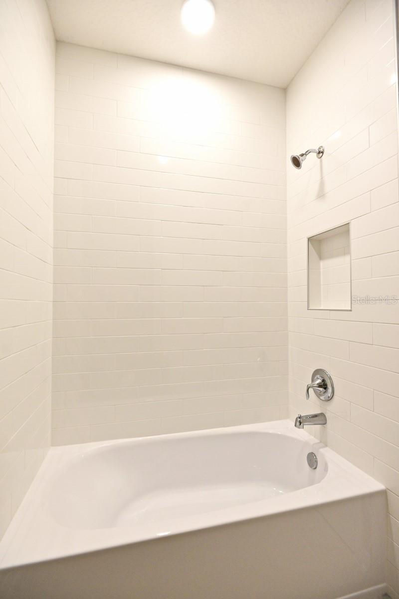 607 CHEVAL LN, DEBARY, FL, 32713