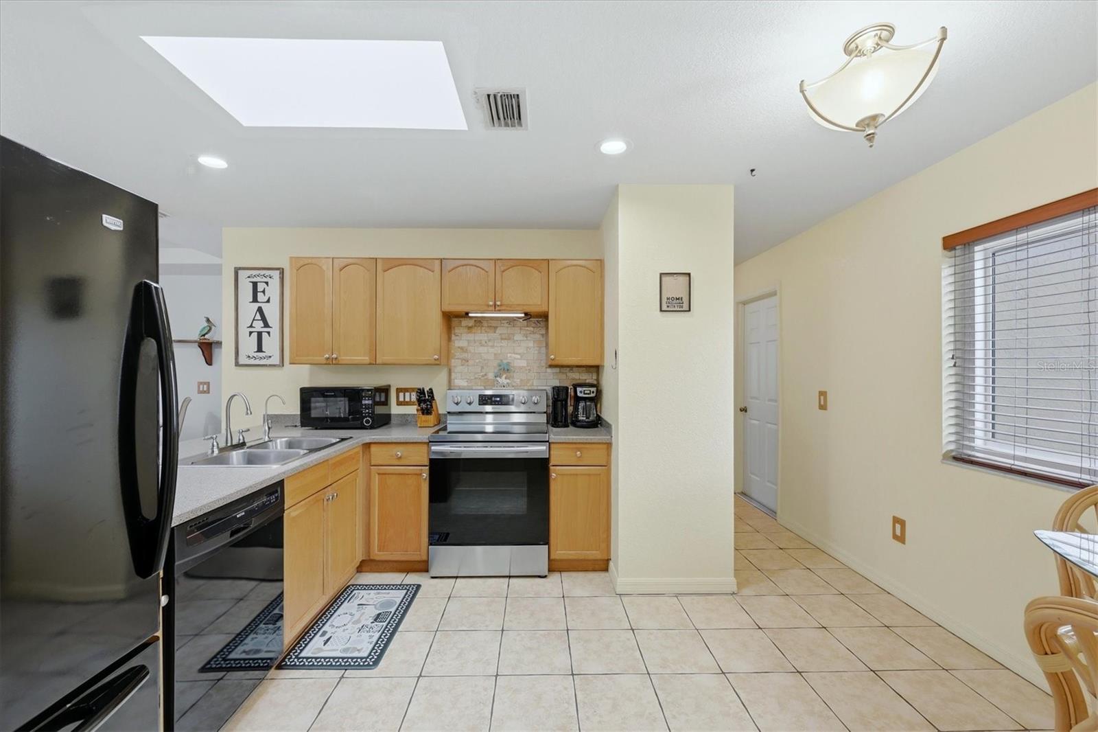 545 LOMOND DR, PORT CHARLOTTE, FL, 33953