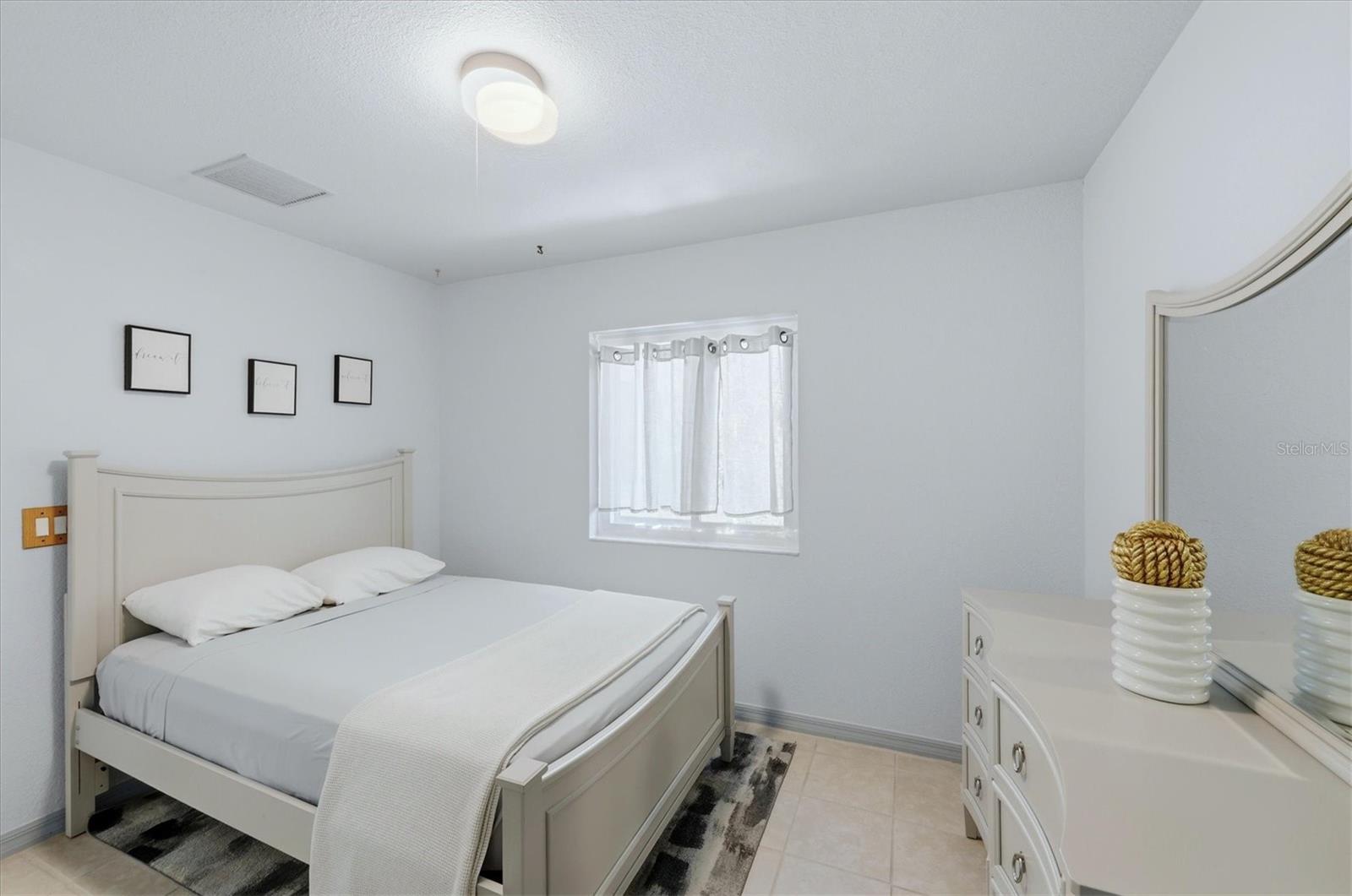 545 LOMOND DR, PORT CHARLOTTE, FL, 33953