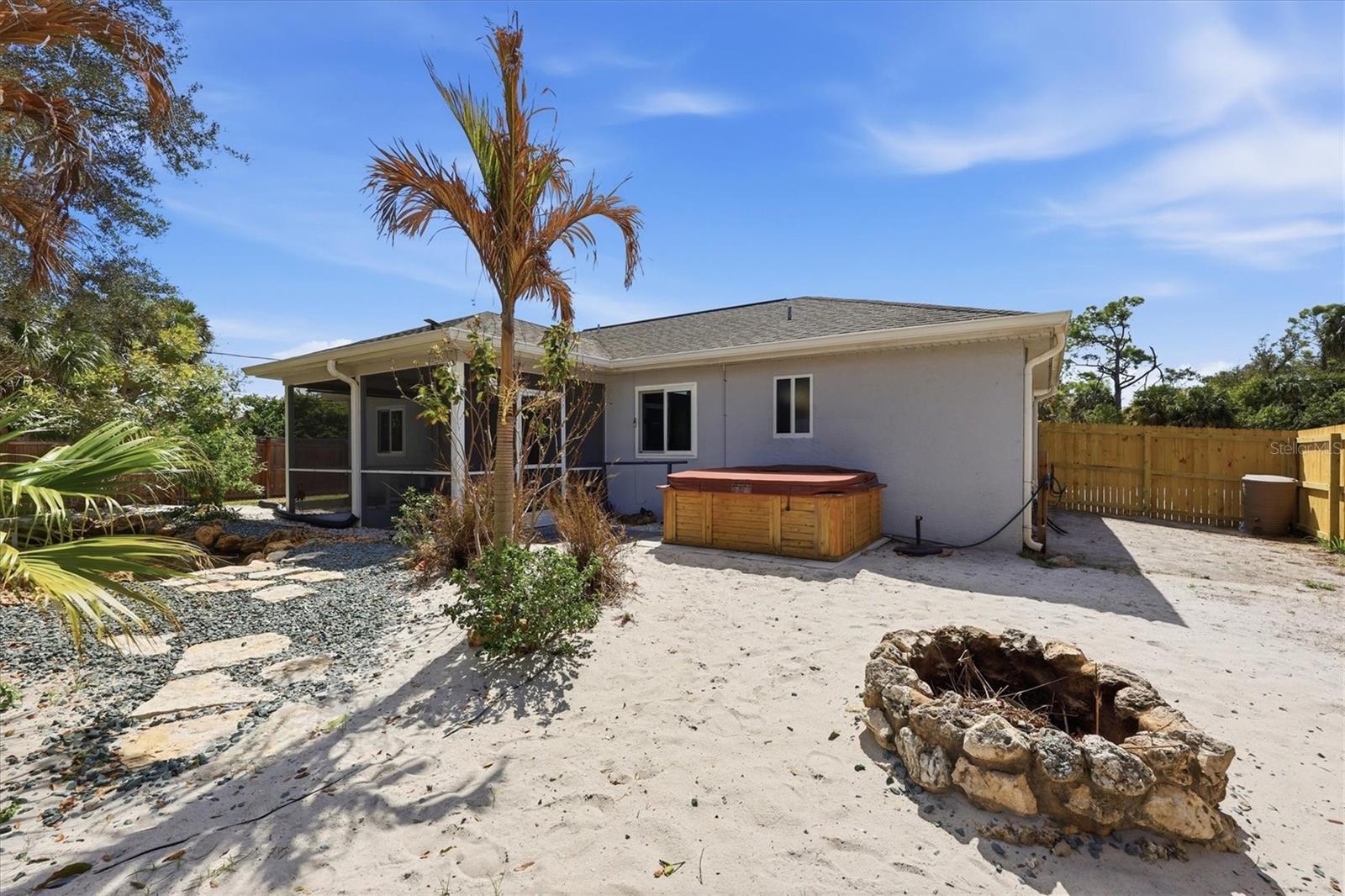 545 LOMOND DR, PORT CHARLOTTE, FL, 33953