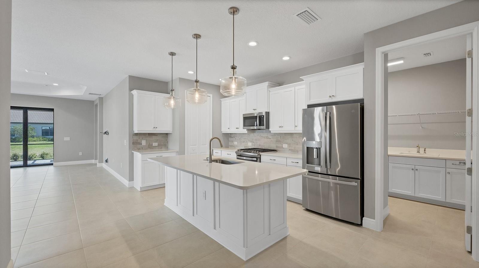 690 ALLORA AVE, NOKOMIS, FL, 34275