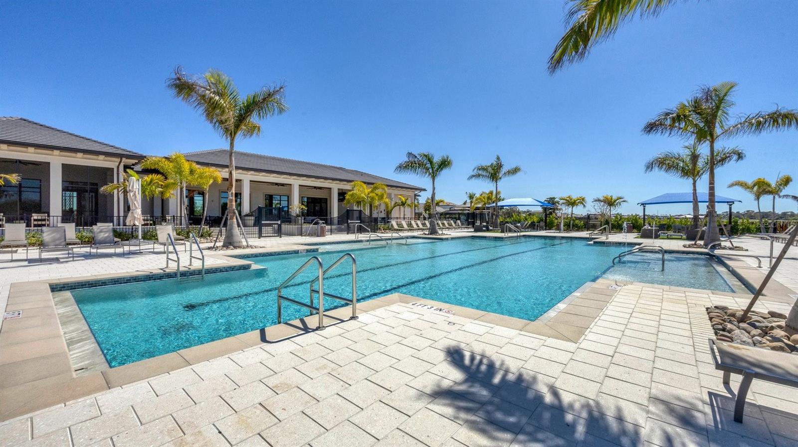 690 ALLORA AVE, NOKOMIS, FL, 34275