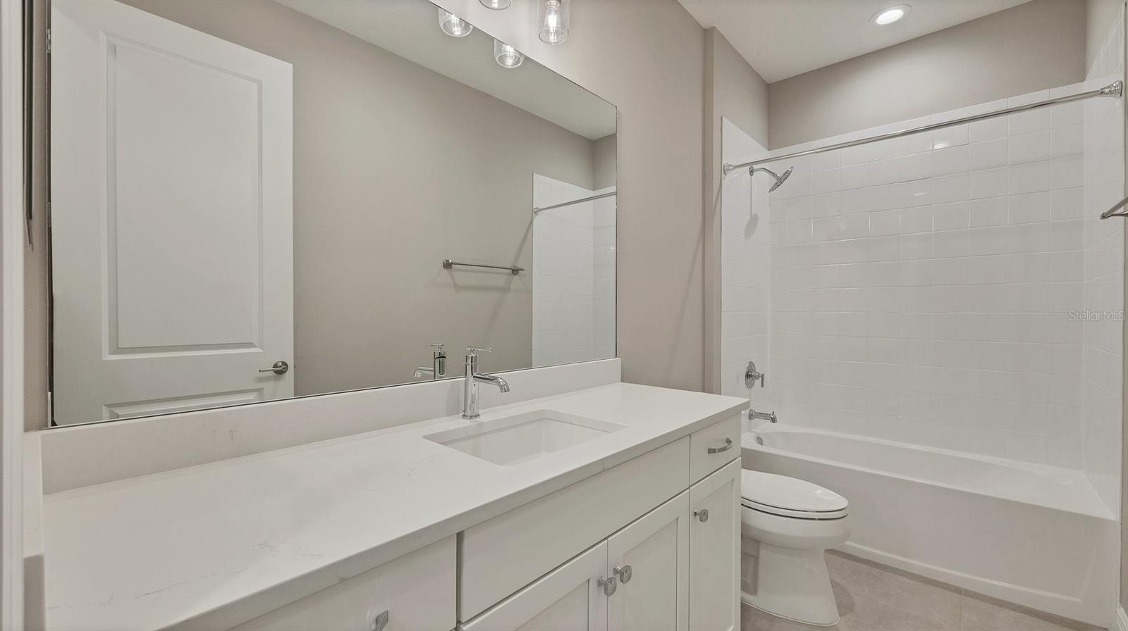 690 ALLORA AVE, NOKOMIS, FL, 34275