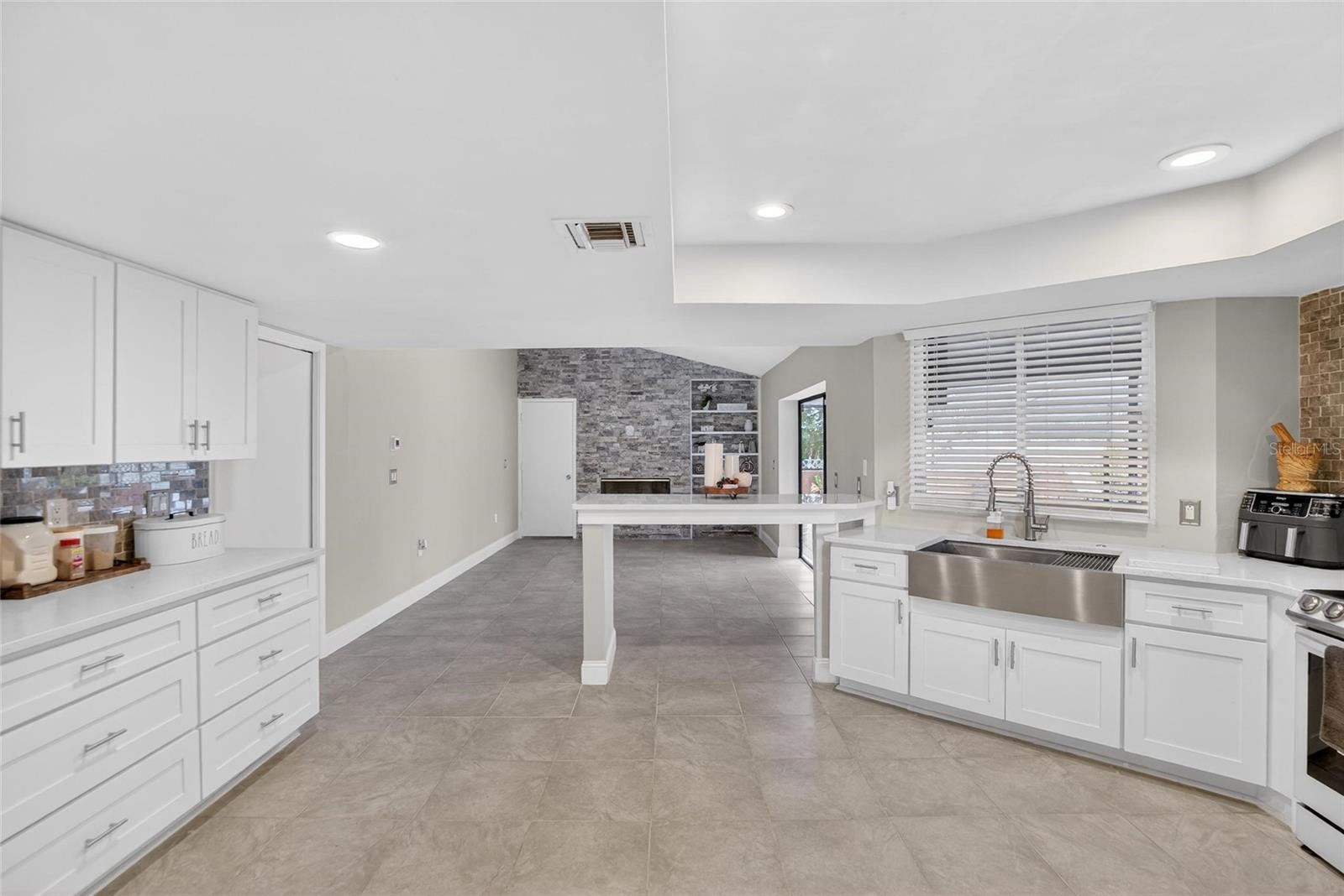 12940 PRESTWICK DR, RIVERVIEW, FL, 33579