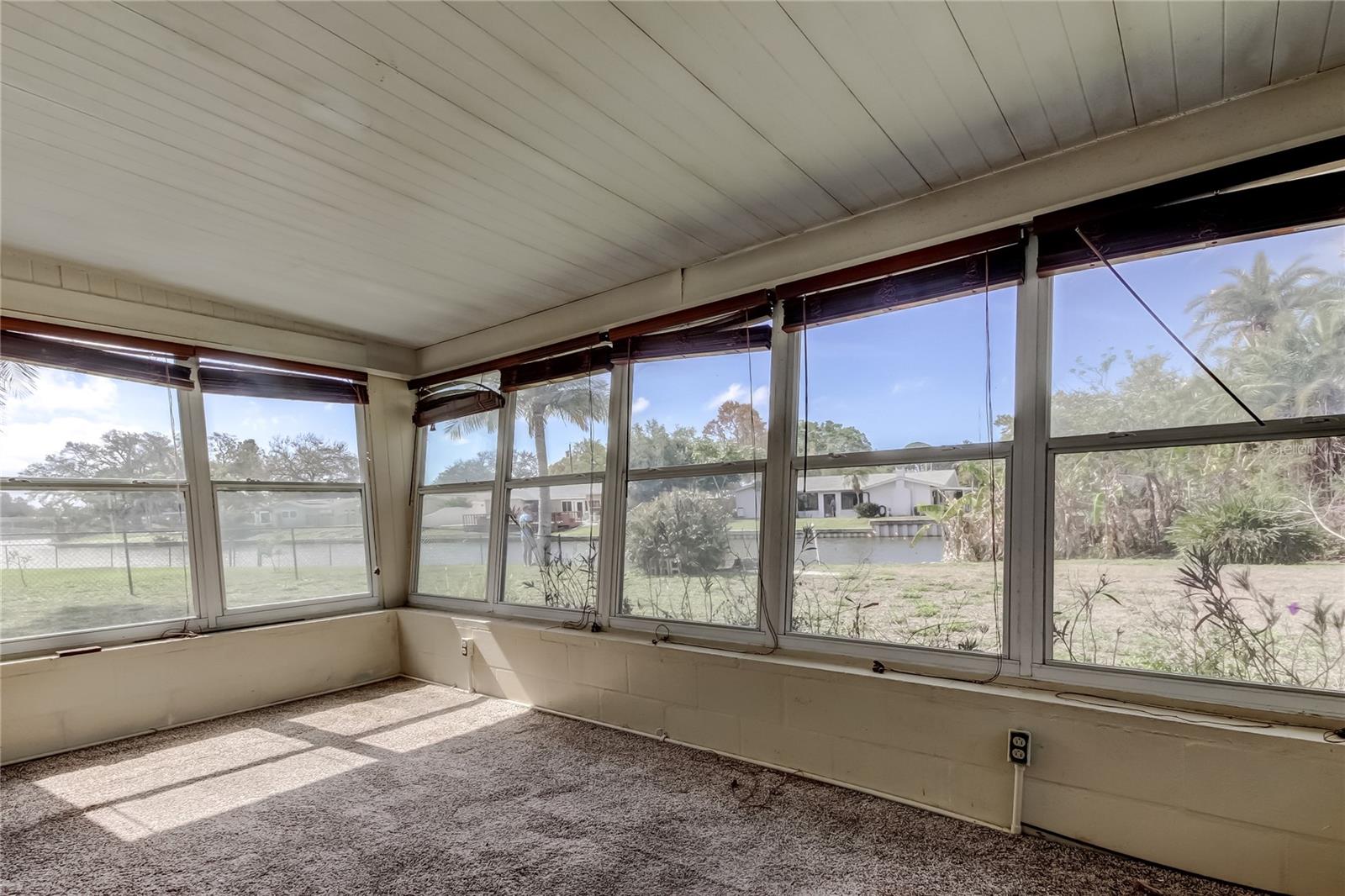 8586 FORSYTH DR, SEMINOLE, FL, 33772