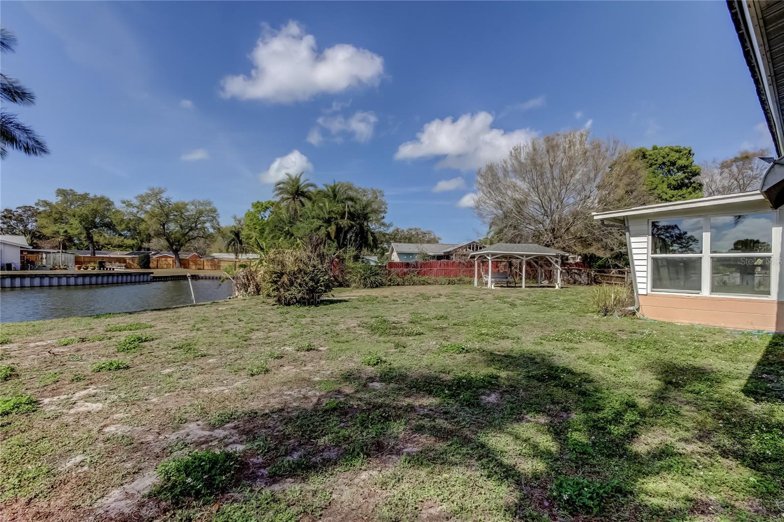 8586 FORSYTH DR, SEMINOLE, FL, 33772