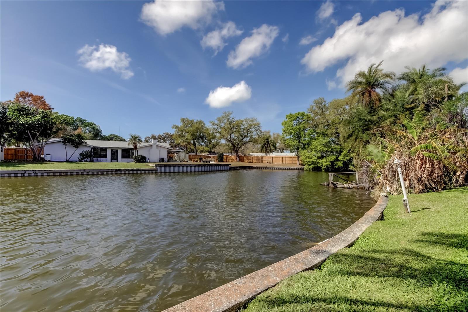 8586 FORSYTH DR, SEMINOLE, FL, 33772