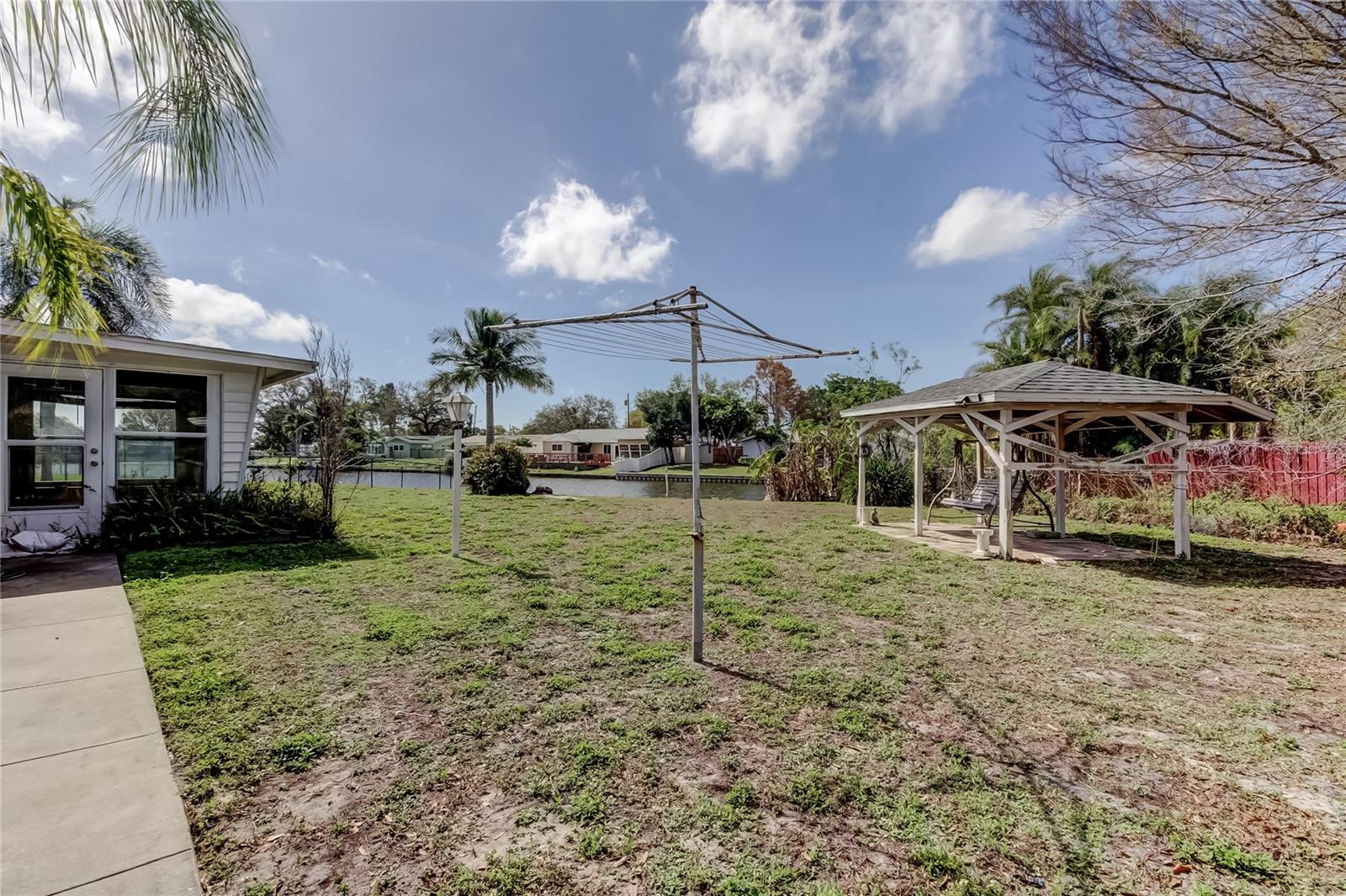 8586 FORSYTH DR, SEMINOLE, FL, 33772