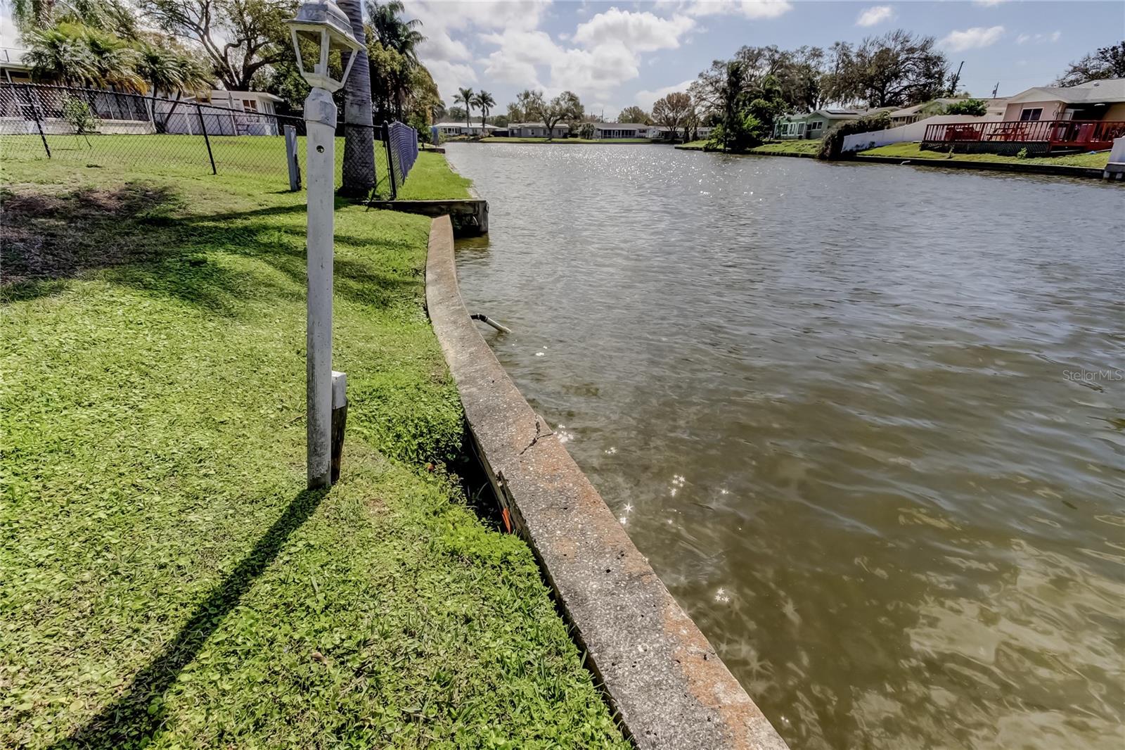 8586 FORSYTH DR, SEMINOLE, FL, 33772