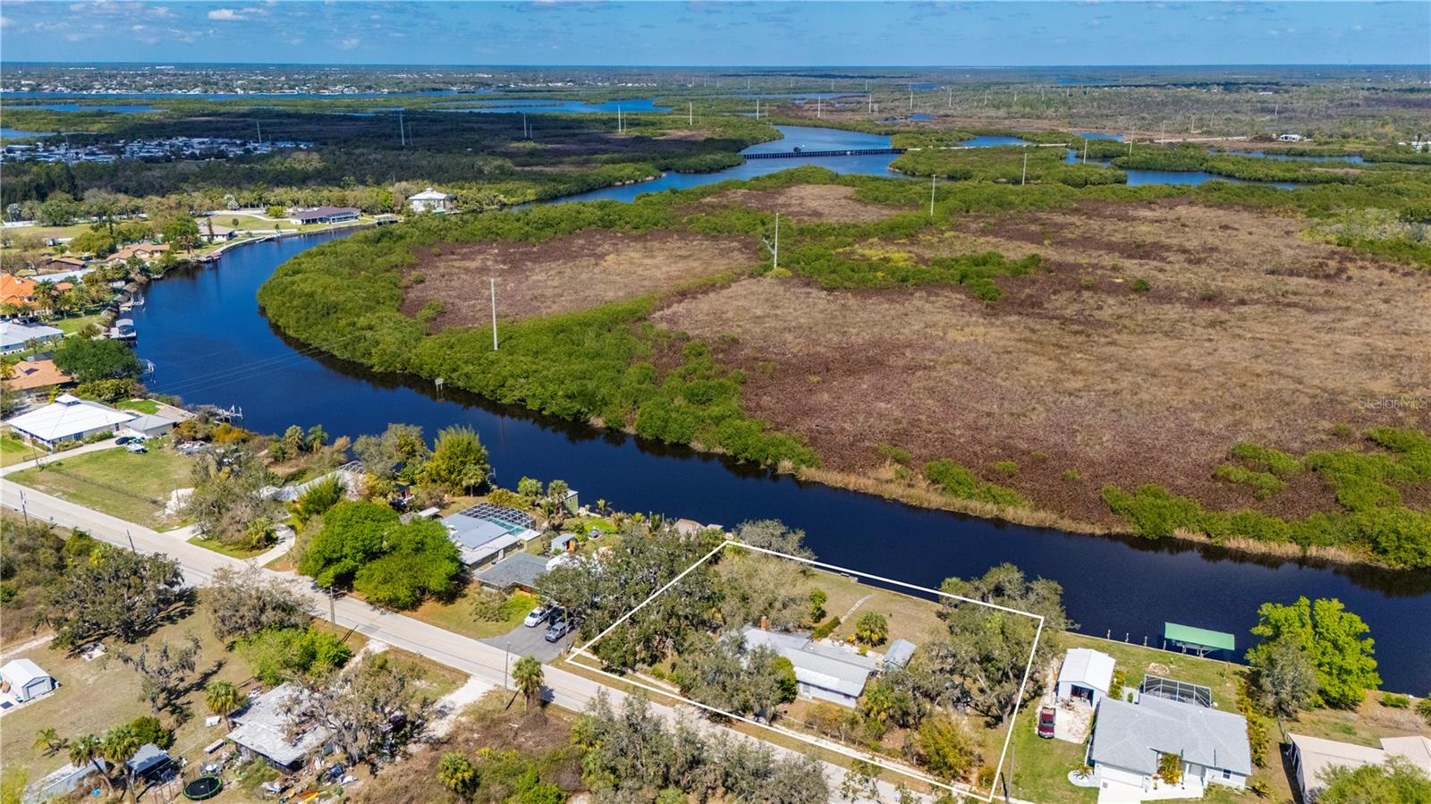 7754 RIVERSIDE DR, PUNTA GORDA, FL, 33982