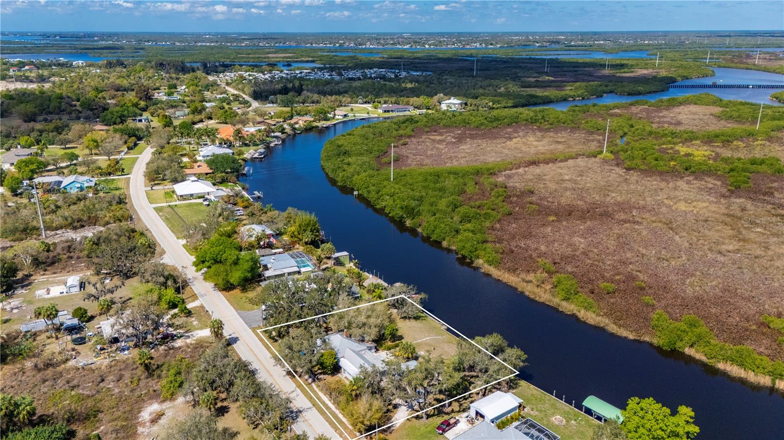 7754 RIVERSIDE DR, PUNTA GORDA, FL, 33982