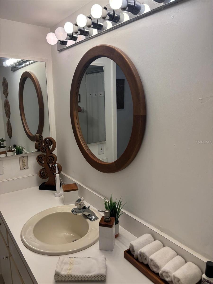 5689 GARDENS DR, SARASOTA, FL, 34243