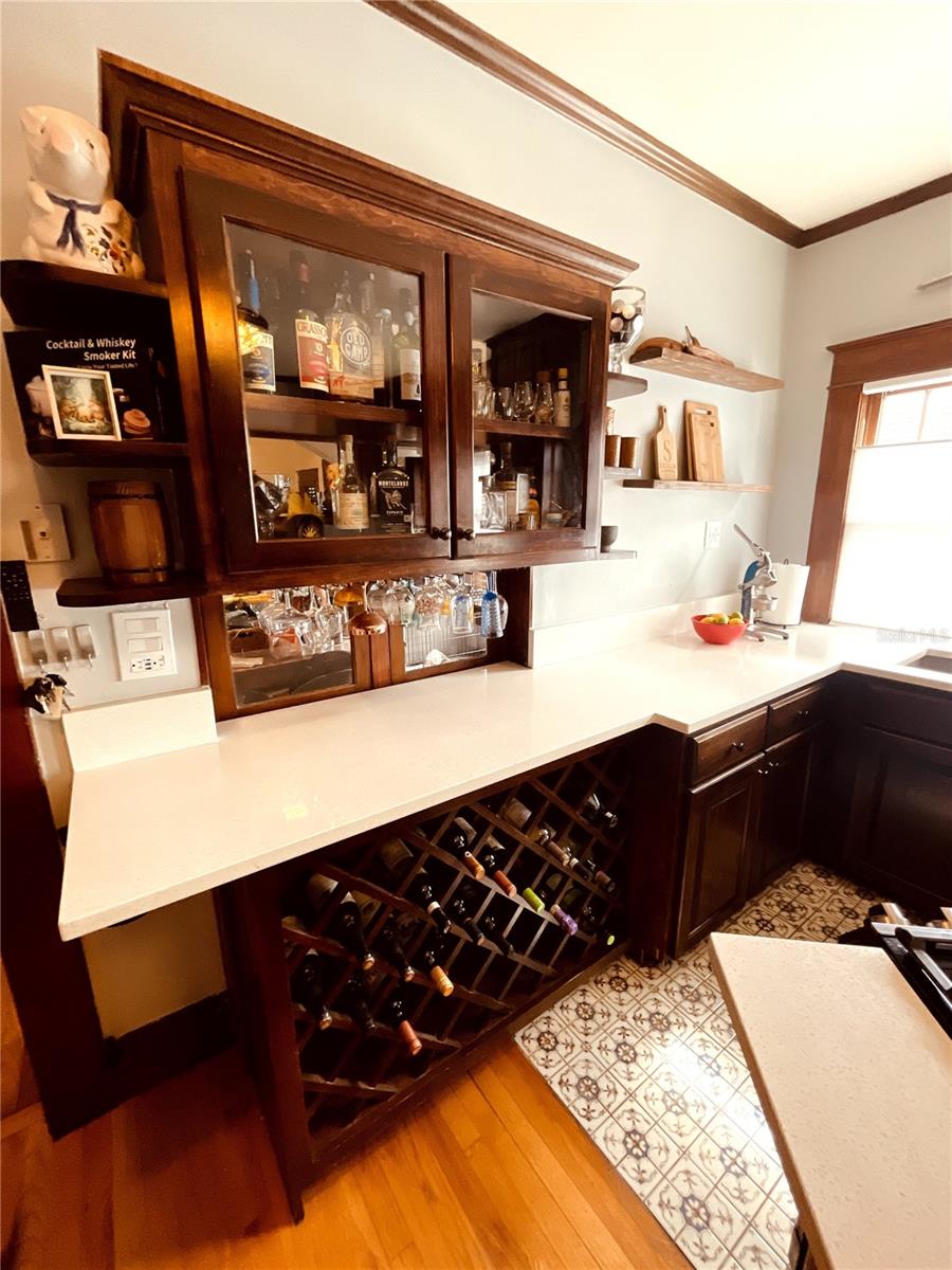 206 W HAYA ST, TAMPA, FL, 33603