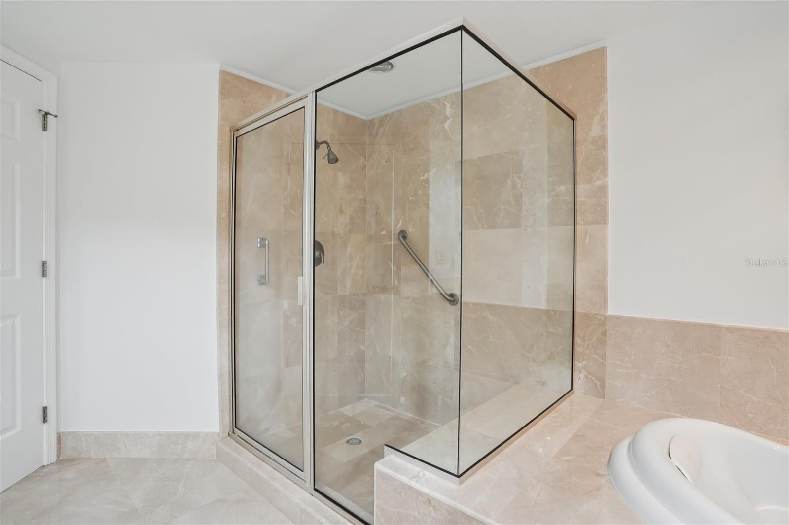 231 RIVERSIDE DR #807-1, DAYTONA BEACH, FL, 32117